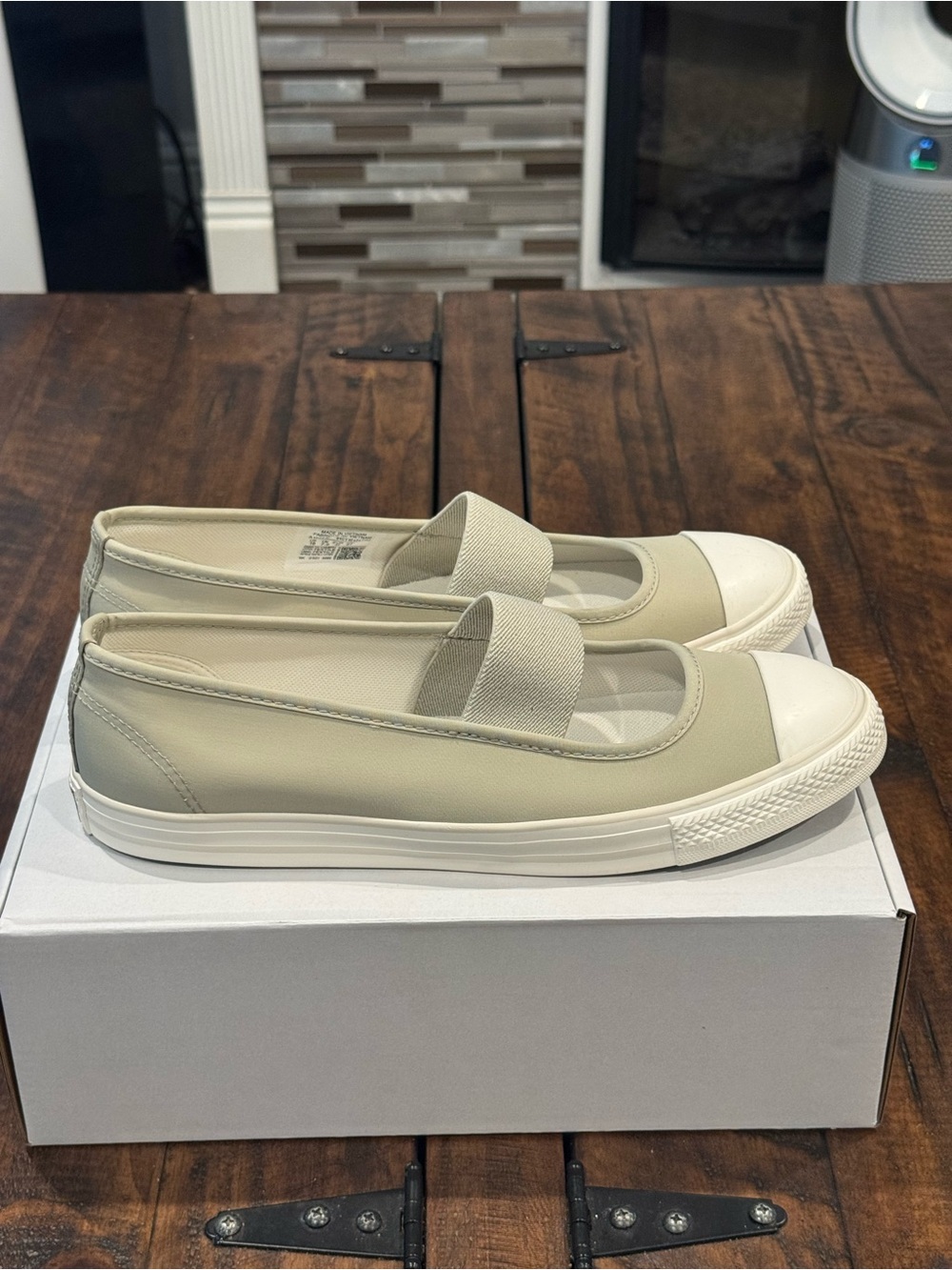 Converse Chuck Taylor All Star Dainty Ballerina Slip-On Sneaker (NWOT)
